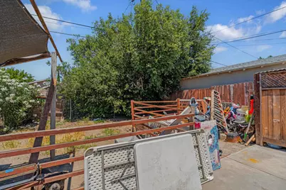 17 W 6th Street, Stockton, CA 95206 - Photo 21