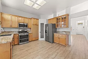 359 Seaton Dr, Folsom, CA 95630 - Photo 3