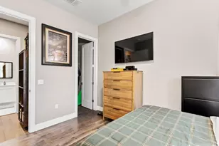3333 McKinley Village Way, Sacramento, CA 95816 - Photo 25