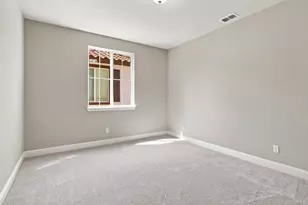 33 N Puente Dr, Mountain House, CA 95391 - Photo 37
