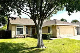 5401 Pearlstone Dr, Antelope, CA 95843 - Photo 3