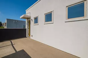 2633 3rd St, Sacramento, CA 95818 - Photo 29