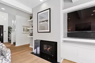 11 River Garden Ct, Sacramento, CA 95831 - Photo 17