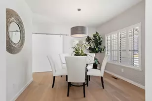 11 River Garden Ct, Sacramento, CA 95831 - Photo 9