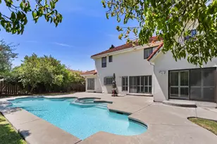 11 River Garden Ct, Sacramento, CA 95831 - Photo 61