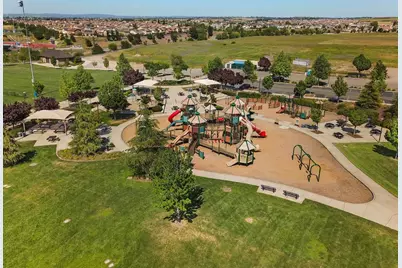 1615 Arroyo Sierra Way, Rocklin, CA 95765 - Photo 81