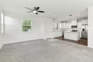 7820 Zaragoza walk, Sacramento, CA 95823 - Photo 9