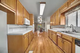 1215 Del Vale Ave, Modesto, CA 95350 - Photo 13