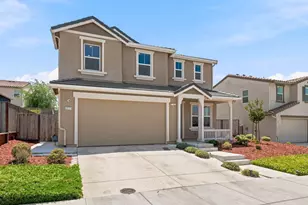 2051 Camden St, Hollister, CA 95023 - Photo 3