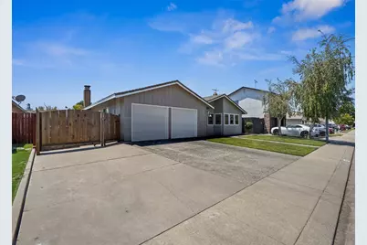 845 Siskiyou Lane, Manteca, CA 95336 - Photo 3