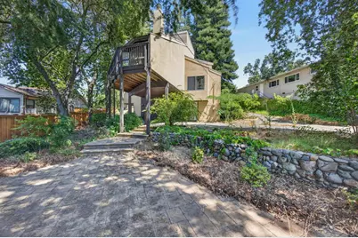 4520 S Land Park Drive, Sacramento, CA 95822 - Photo 37