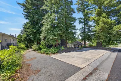 4520 S Land Park Drive, Sacramento, CA 95822 - Photo 45