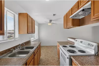 4479 La Cresta Way #4, Stockton, CA 95207 - Photo 5