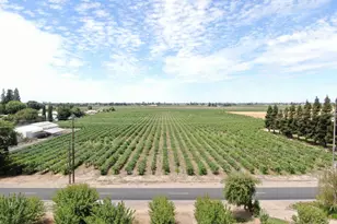4901 E Woodbridge Rd, Acampo, CA 95220 - Photo 1