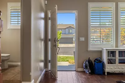 5323 St Elmo Court, Riverbank, CA 95367 - Photo 3