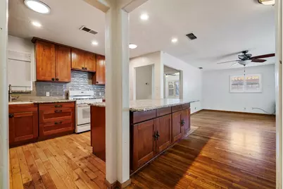 2110 Monticello Avenue, Modesto, CA 95350 - Photo 5