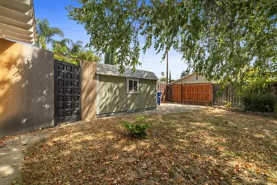 2110 Monticello Avenue, Modesto, CA 95350 - Photo 29