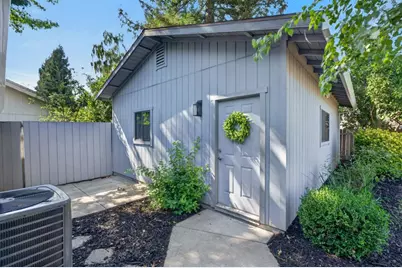 789 Harvey Way, Sacramento, CA 95831 - Photo 29