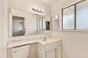 5513 Engle Rd, Carmichael, CA 95608 - Photo 25