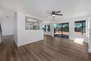 6431 Canyon Creek Way, Elk Grove, CA 95758 - Photo 13