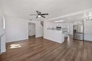 6431 Canyon Creek Way, Elk Grove, CA 95758 - Photo 15