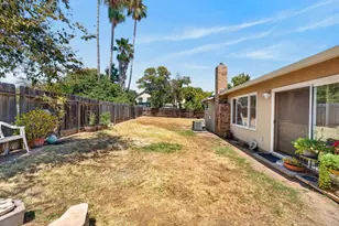 5645 Woodforest, Sacramento, CA 95842 - Photo 29