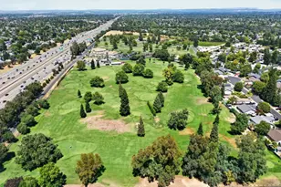 5645 Woodforest, Sacramento, CA 95842 - Photo 37