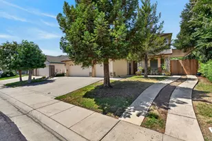 10236 Stathos Dr, Elk Grove, CA 95757 - Photo 3