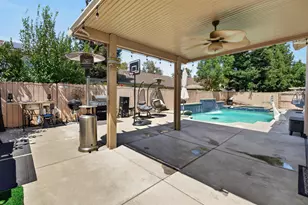 10236 Stathos Dr, Elk Grove, CA 95757 - Photo 5