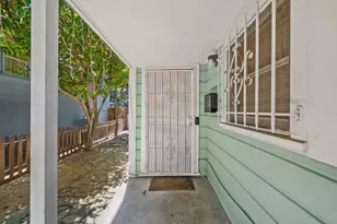 2706 F St, Sacramento, CA 95816 - Photo 25