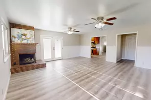 2034 Edwin Wy, Sacramento, CA 95825 - Photo 9