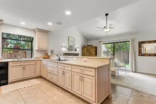 5946 Little Bear Ct, Citrus Heights, CA 95621 - Photo 17