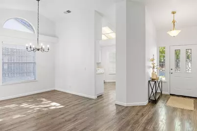 8518 Scotswood Way, Antelope, CA 95843 - Photo 9
