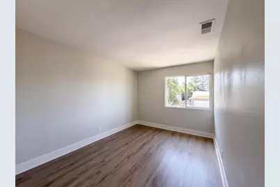 6005 La Castana Way, Sacramento, CA 95823 - Photo 19