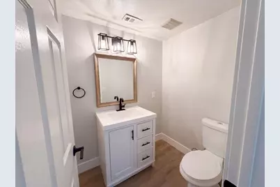 6005 La Castana Way, Sacramento, CA 95823 - Photo 23