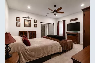 6388 E Fedora Avenue, Fresno, CA 93727 - Photo 27