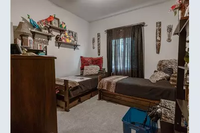 6388 E Fedora Avenue, Fresno, CA 93727 - Photo 19