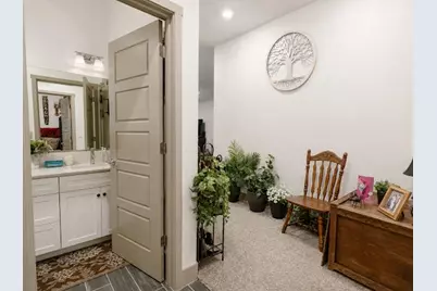 6388 E Fedora Avenue, Fresno, CA 93727 - Photo 21