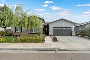 6388 E Fedora Ave, Fresno, CA 93727 - Photo 1