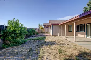 1025 Blue Bonnet Dr, Newman, CA 95360 - Photo 29