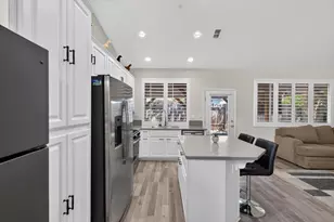 1643 Santoni Ln, Woodland, CA 95776 - Photo 5