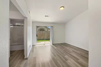 1504 Capitola Circle, Stockton, CA 95206 - Photo 17