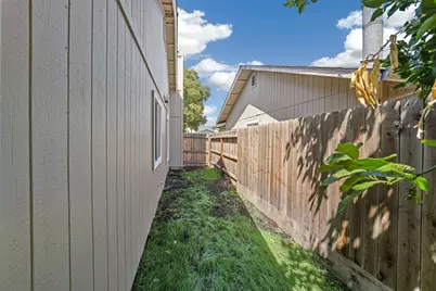 1504 Capitola Circle, Stockton, CA 95206 - Photo 33