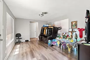 417 Sutter St, Manteca, CA 95336 - Photo 9