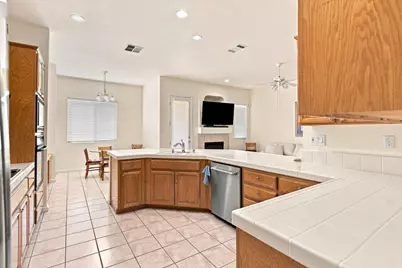 567 Whitney Court, Tracy, CA 95377 - Photo 7