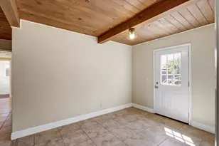 5510 71st St, Sacramento, CA 95820 - Photo 11