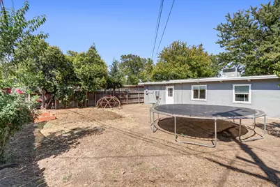 5510 71st Street, Sacramento, CA 95820 - Photo 37