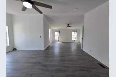Bentley, Sacramento, CA 95823 - Photo 39