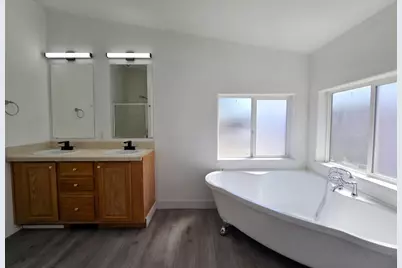 Bentley, Sacramento, CA 95823 - Photo 41