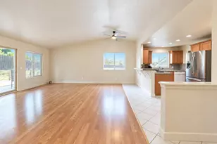 12802 Torrey Pines Dr, Auburn, CA 95602 - Photo 3
